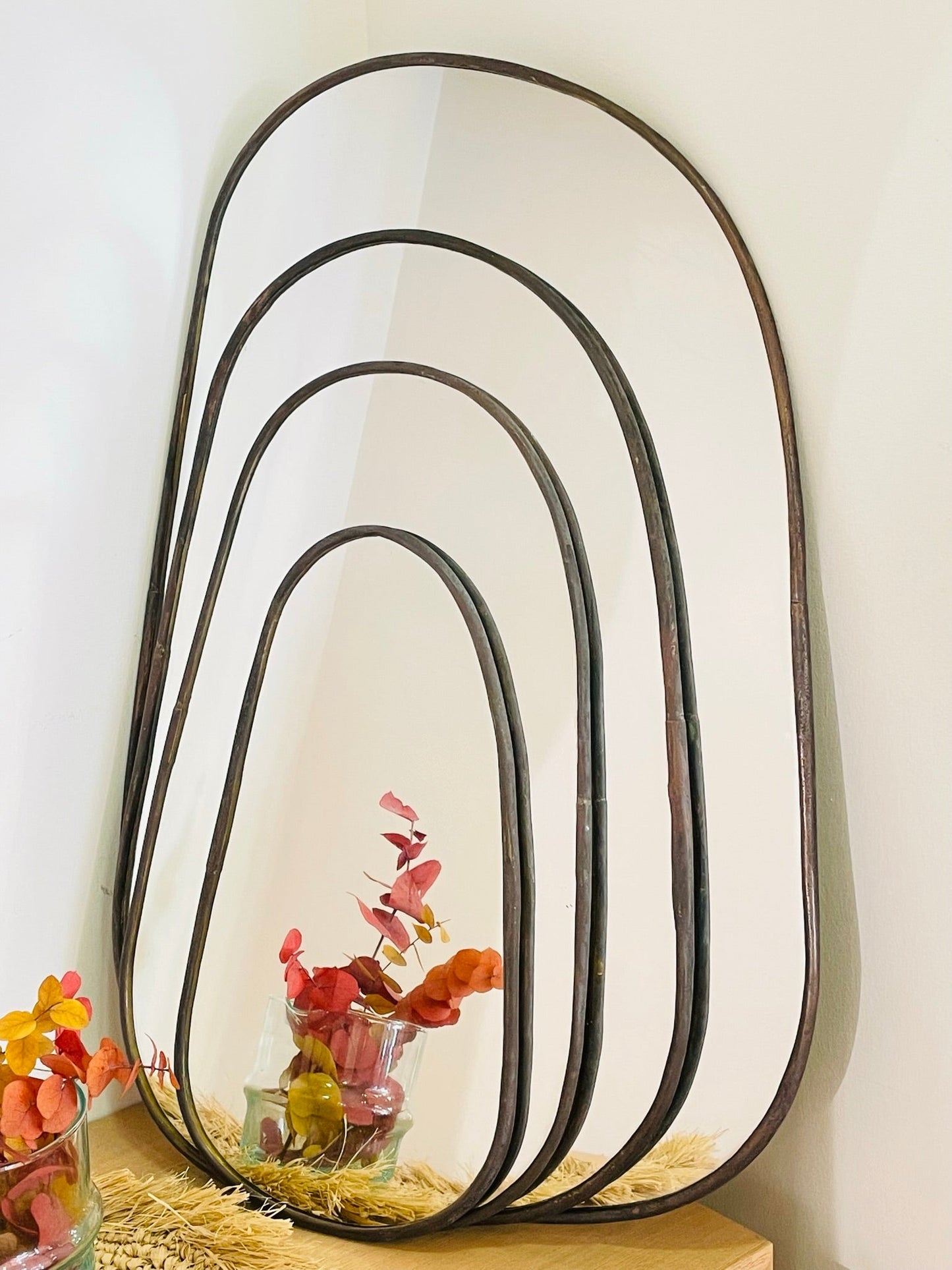 Miroir Trapèze Noir en Laiton