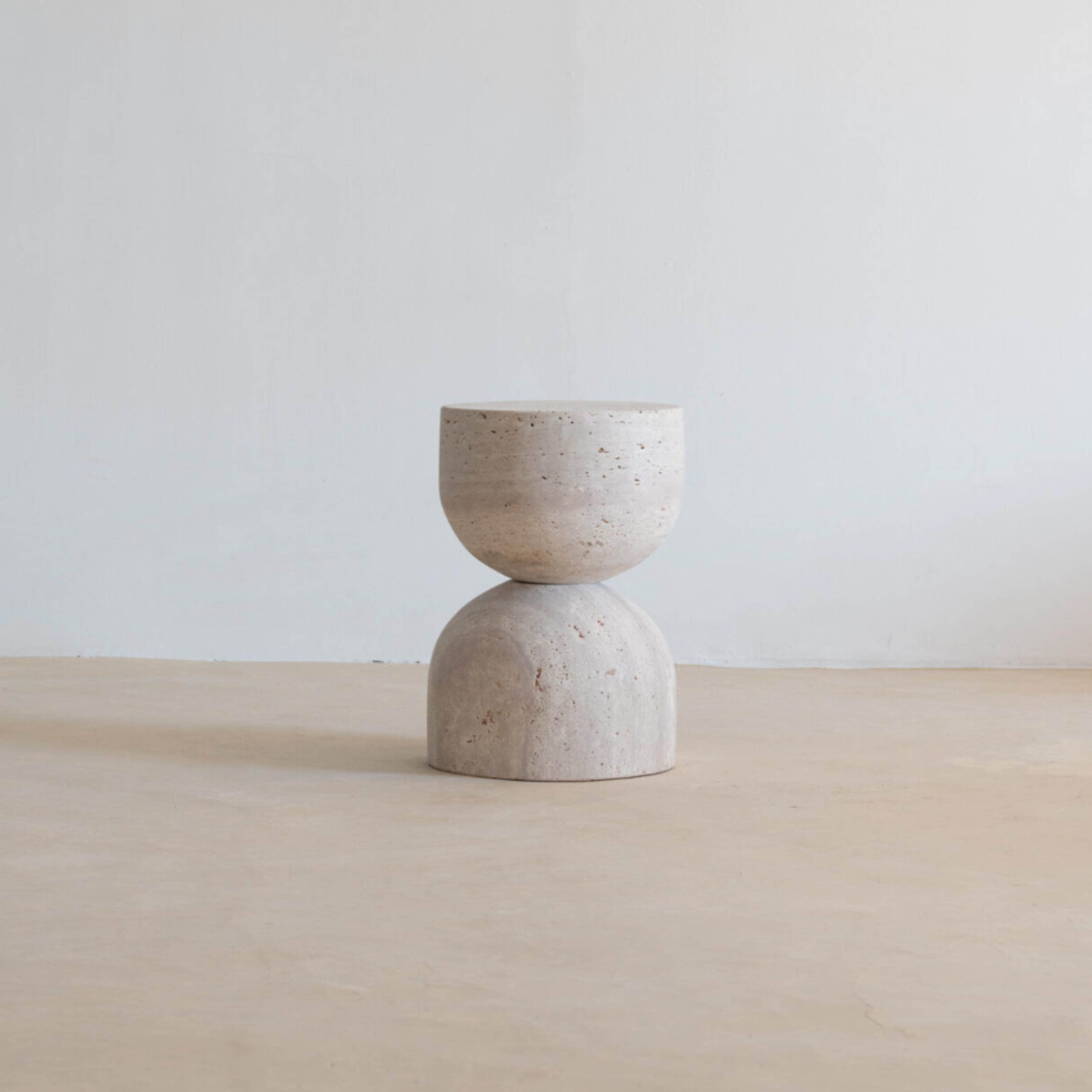 Table d’appoint Modèle Sablia en Travertin