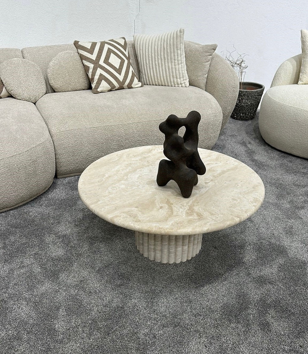 Table Basse Ronde en Travertin – Élégance Naturelle et Artisanale