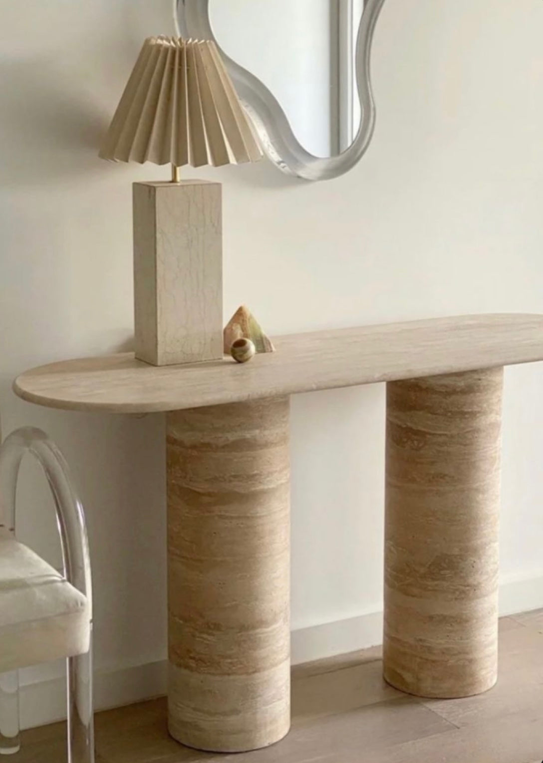 Console en Travertin Ovale – Élégance Naturelle et Intemporelle