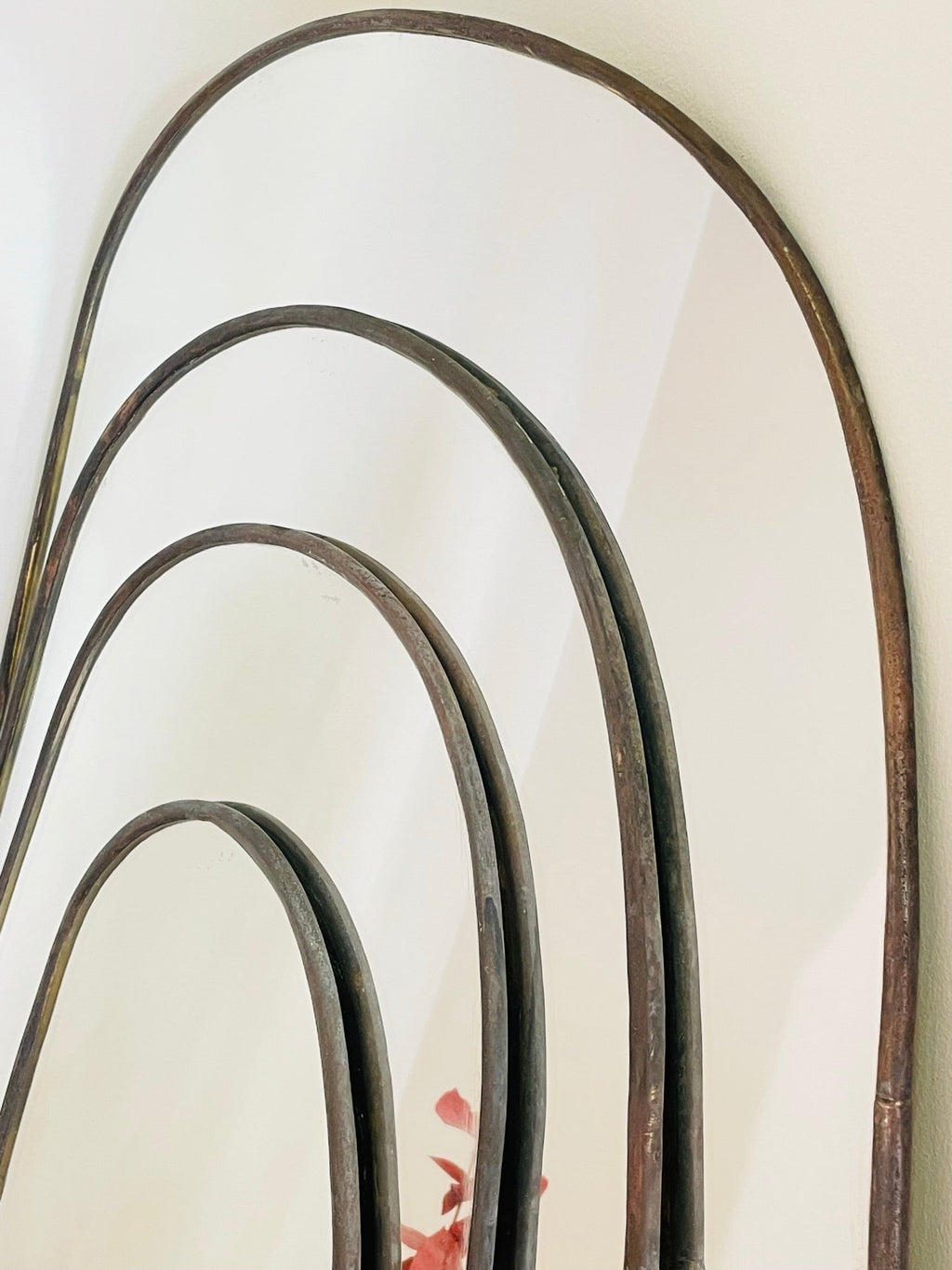 Miroir Trapèze Noir en Laiton