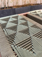 Banc en Bois de Noyer et Fil Nylon - Élégance et Polyvalence