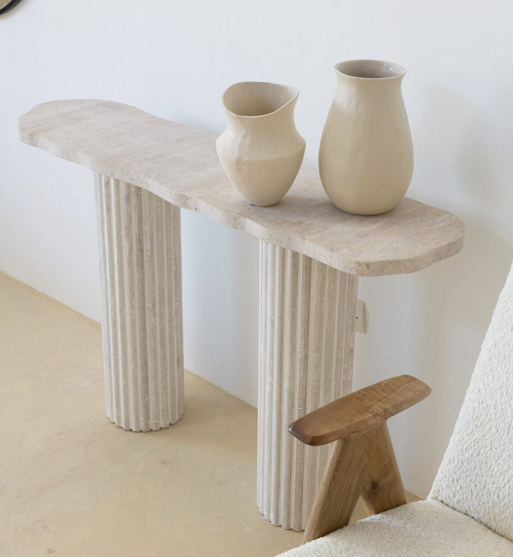 Console en Travertin avec Pieds Striés