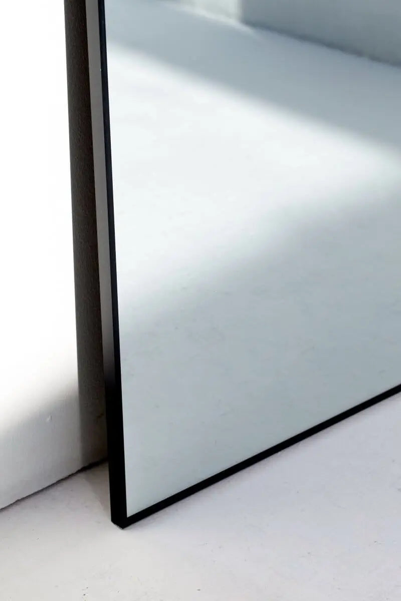 Grand Miroir Noir – Élégance Minimaliste pour Votre Intérieur