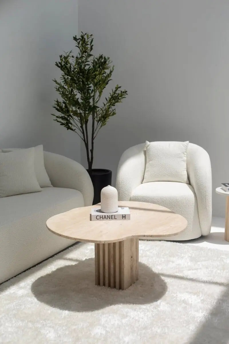 Table Basse en Travertine Irrégulière avec Base en Lamelles de Travertine