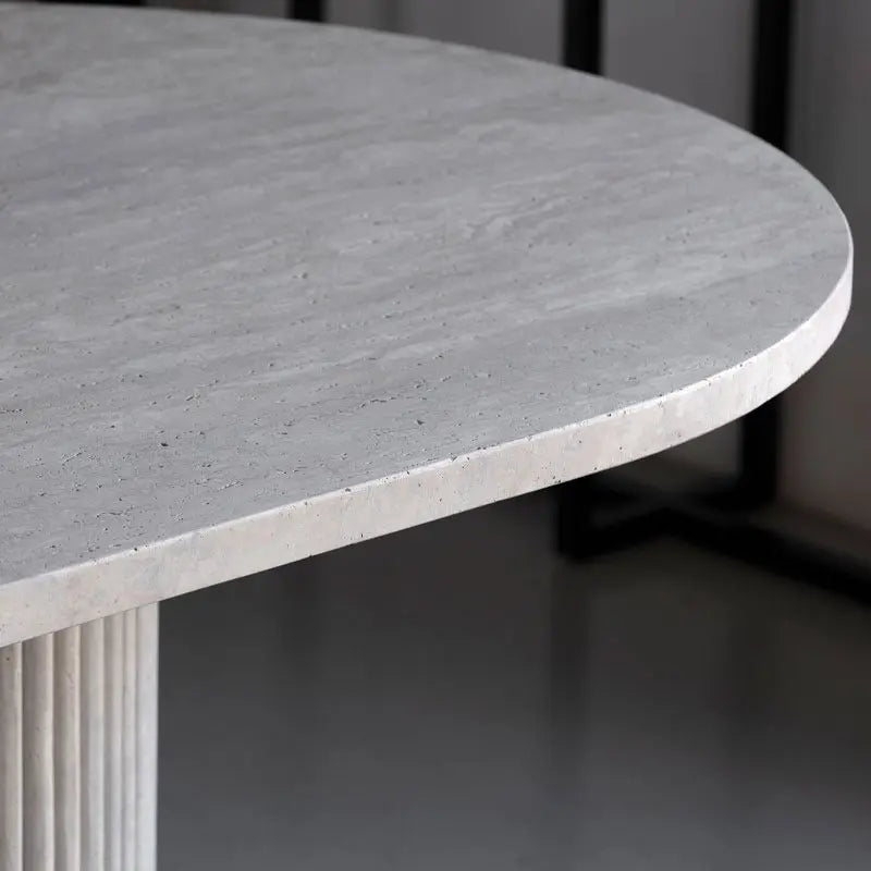 Table à manger en travertine