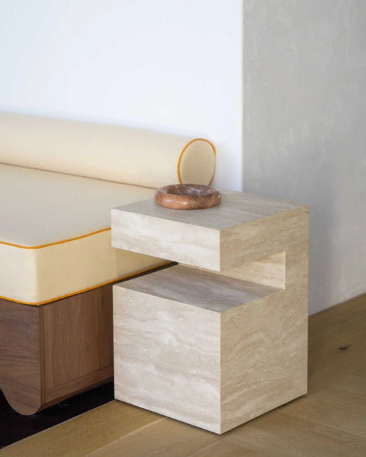 Table d'appoint en travertin Magnifis