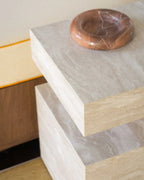Table d'appoint en travertin Magnifis