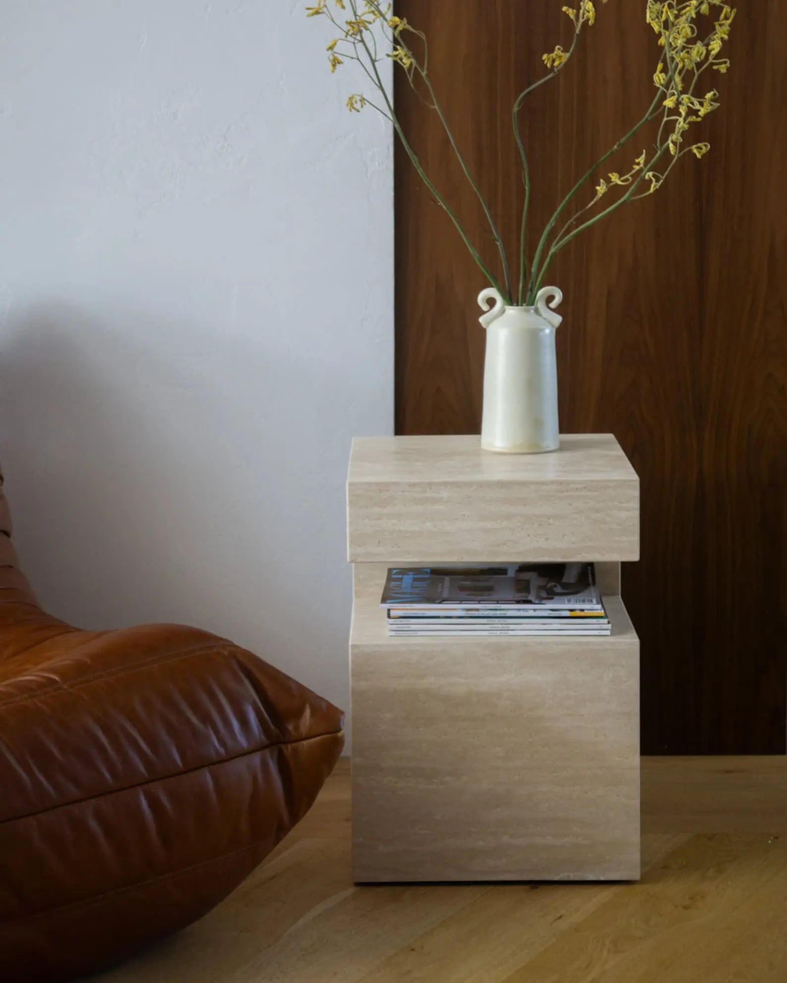 Table d'appoint en travertin Magnifis